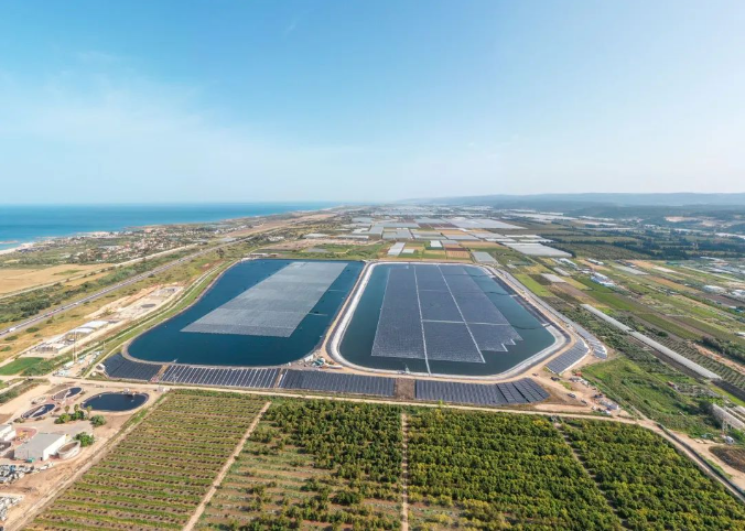 Izraelský Teralight dokončil najväčší izraelský plávajúci fotovoltaický projekt